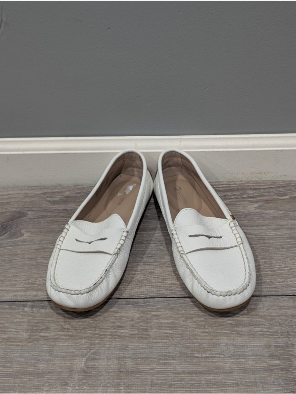 Giani Bernini Shoes Womens 8.5 M White Dailyn Penny Loafers Leather Slip On